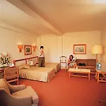 Tryp Alcano
