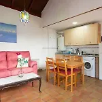 Luminous Alhambra view apartment in Albayzín