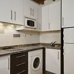 Home4U, Elvira 16, 2A