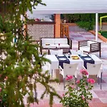 New. Luxury Villa C&C. Jardín, Piscina Y Barbacoa