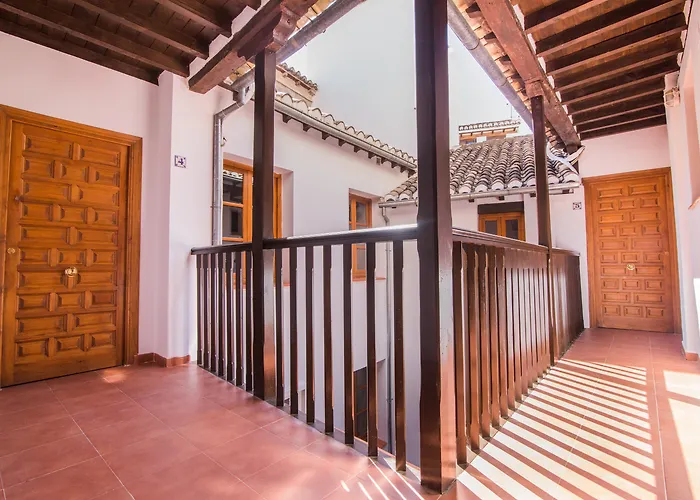 Apartamentos Nahira Suites 3000