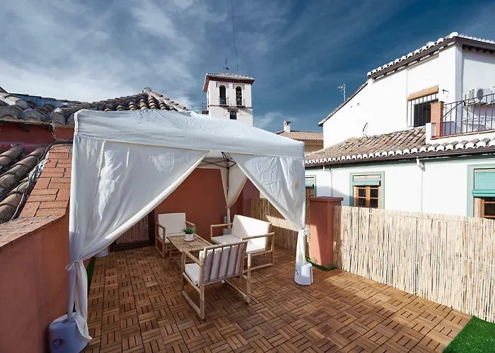Penthouse, Petit San Matias
