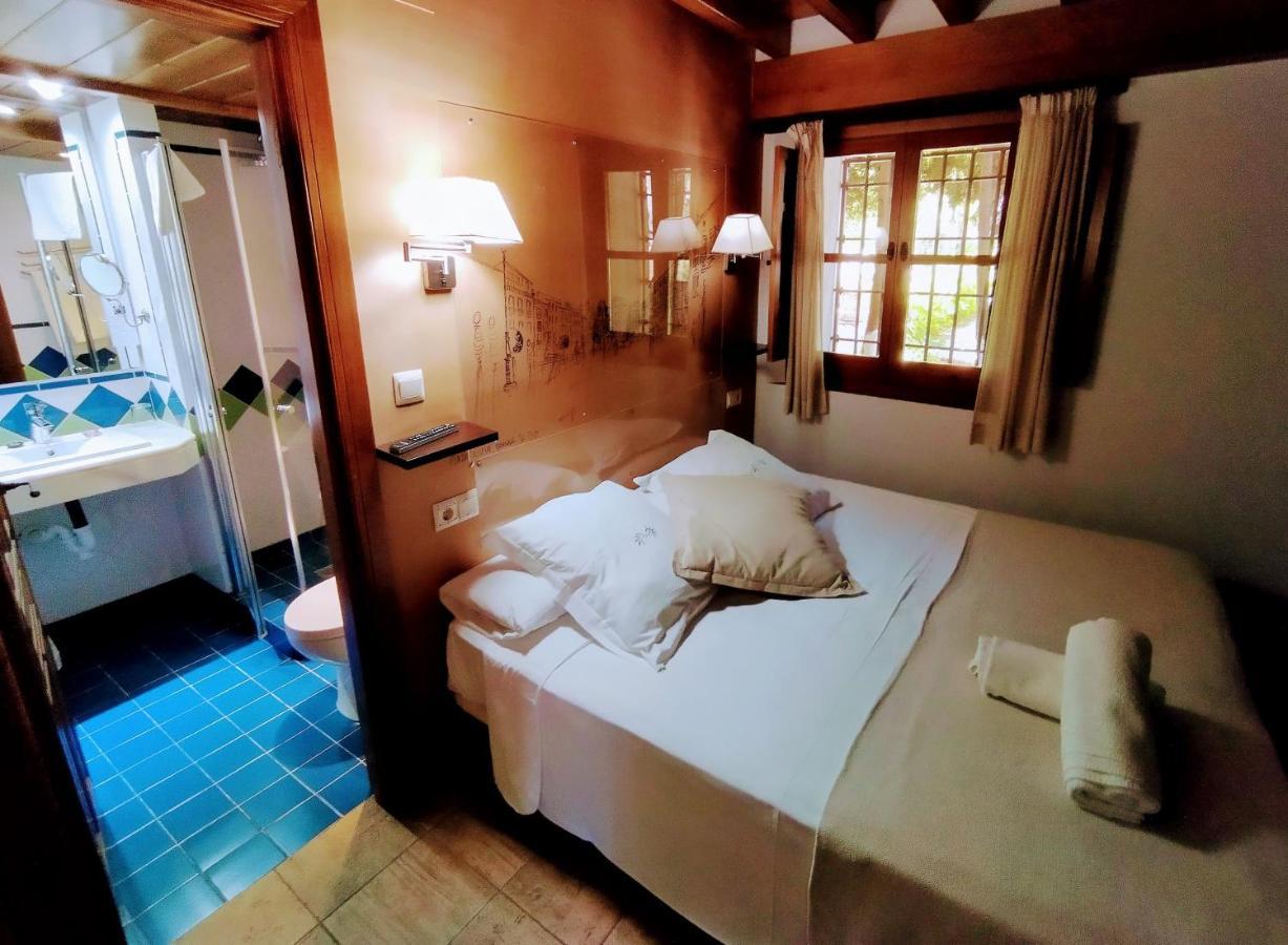 Alhambra Apartment *