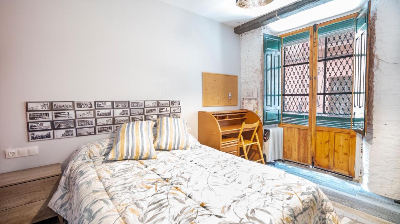 Las Rejas Apartment *