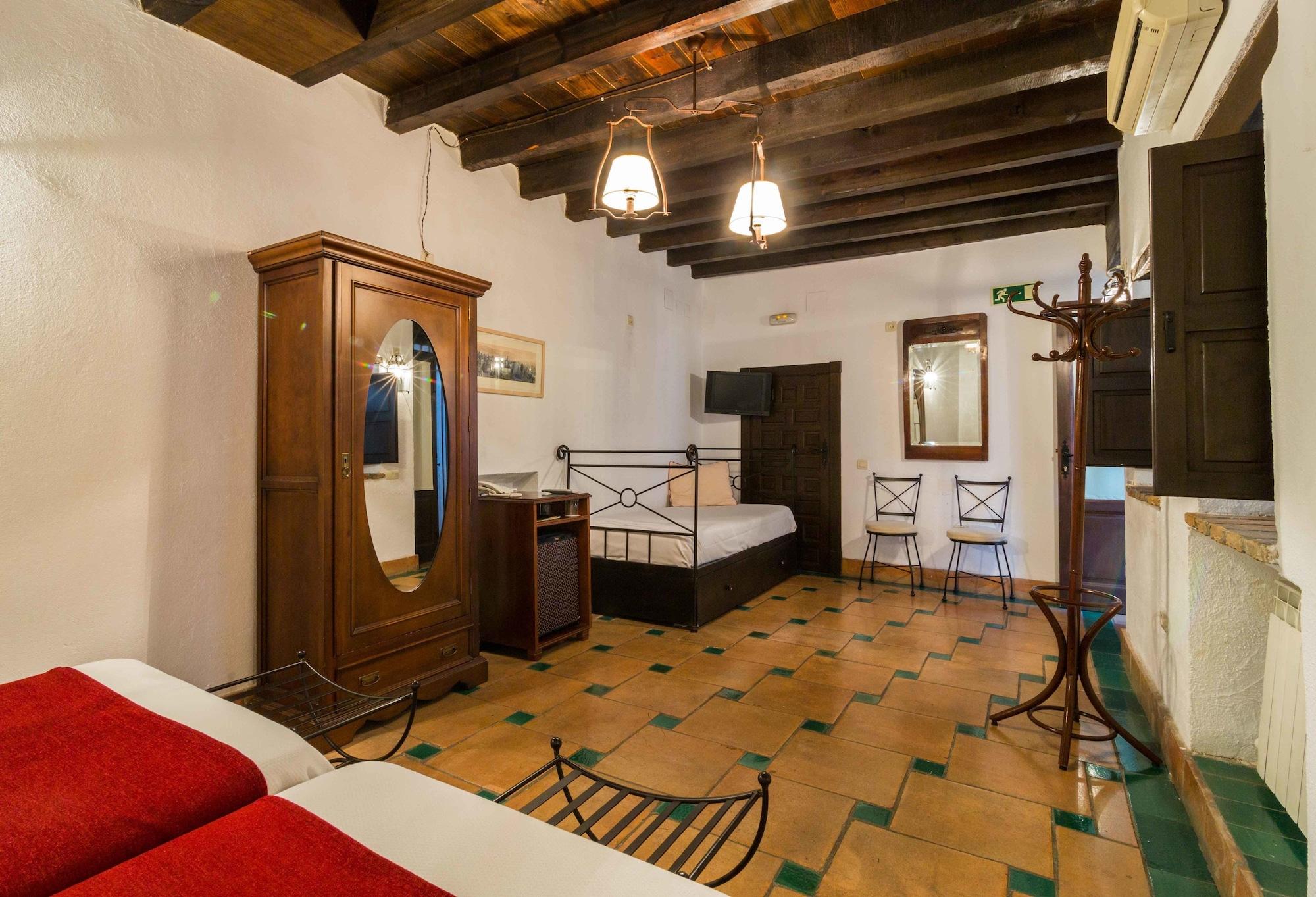 Casa Del Capitel Nazarí Hotel