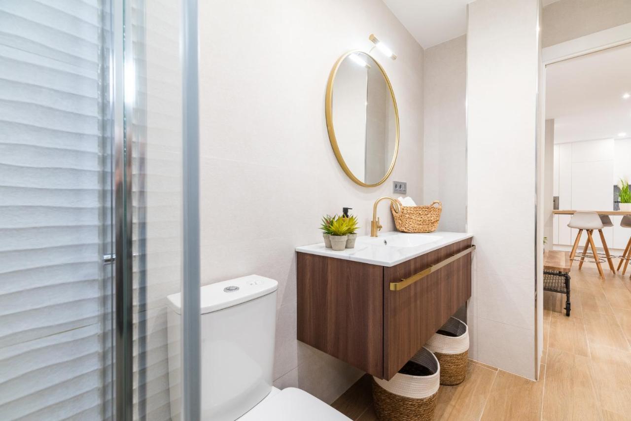 Apartment Trendy And Bright