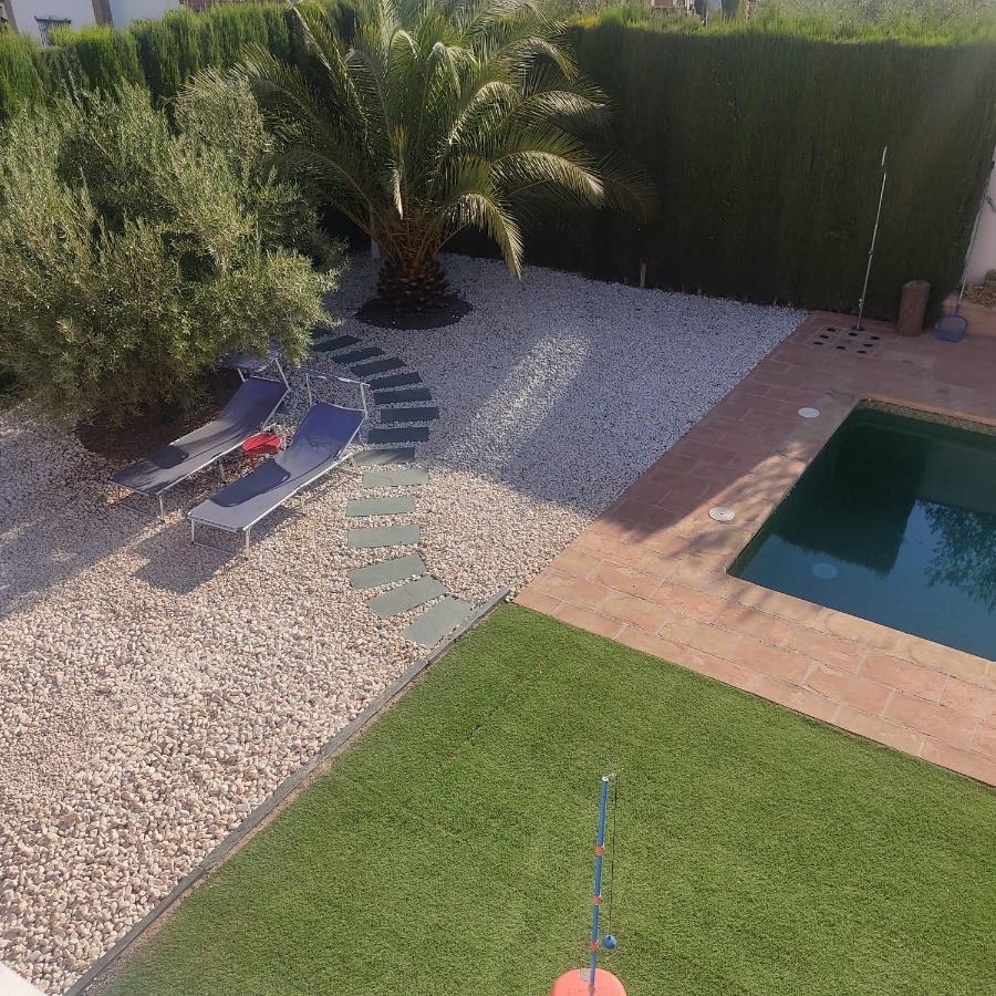 28 De Julio Con Piscina En Granada