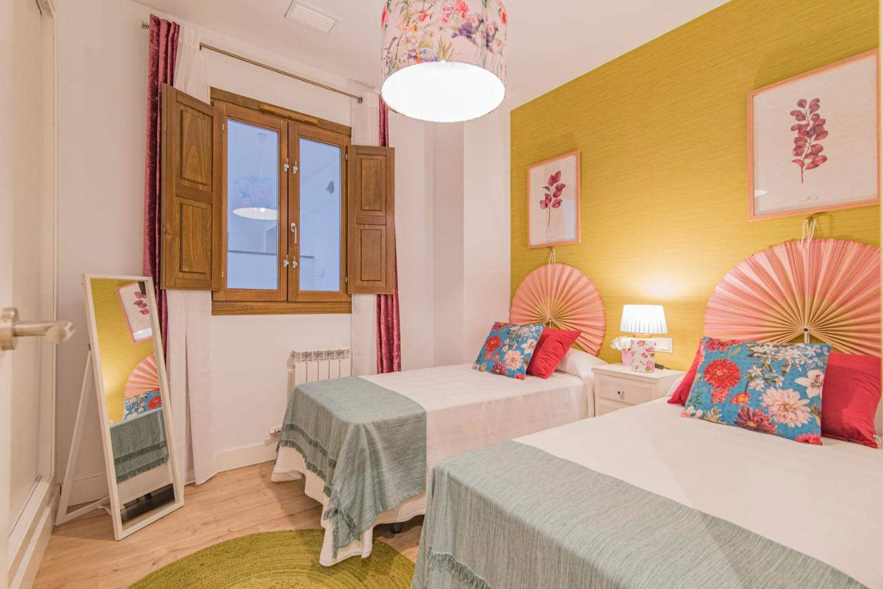 Qh Plaza De La Trinidad Apartment Granada