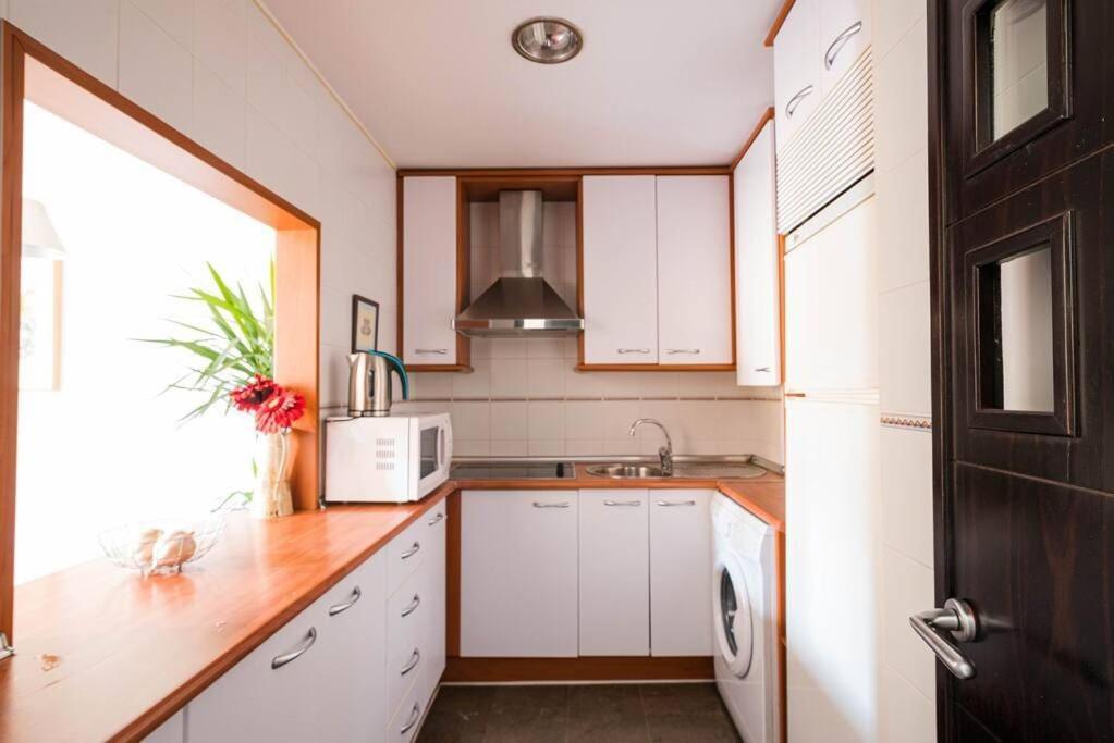 Cosy With Great Views On Old Town Apartment *