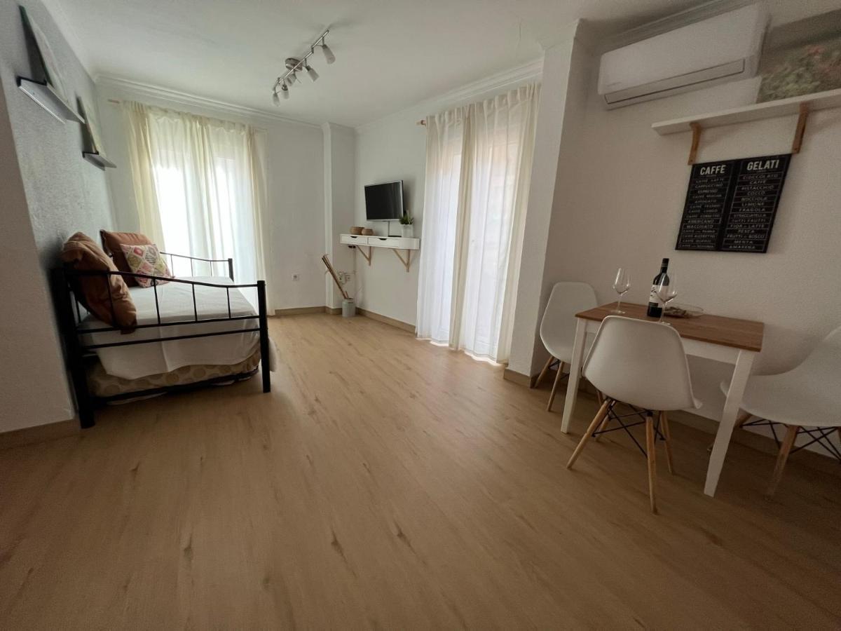 Apn Hatabin Apartamento Granada