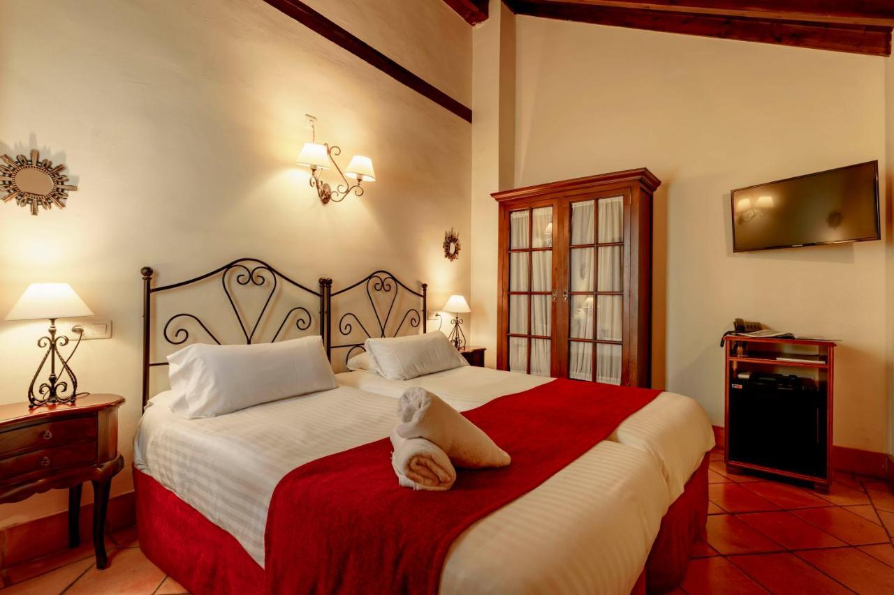 Hotel Casa Del Capitel Nazarí
