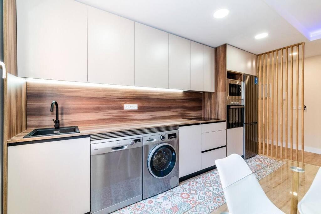 Modern Close To The City Center And Alhambra Granada