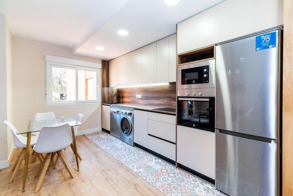 Modern Close To The City Center And Alhambra Apartamento