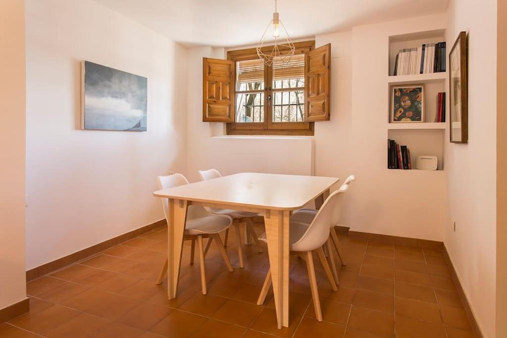 Casa Tipica Del Albaicin Con Interior De Diseno Granada