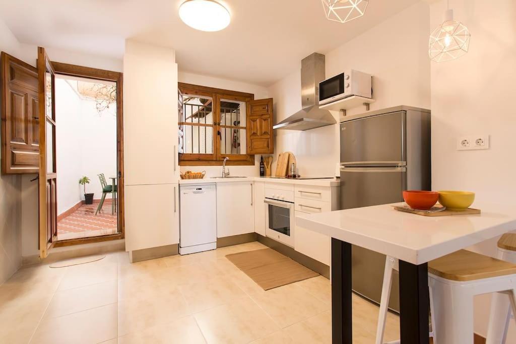 Casa Tipica Del Albaicin Con Interior De Diseno Holiday home Granada