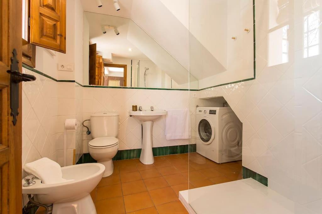 Casa Tipica Del Albaicin Con Interior De Diseno Holiday home *