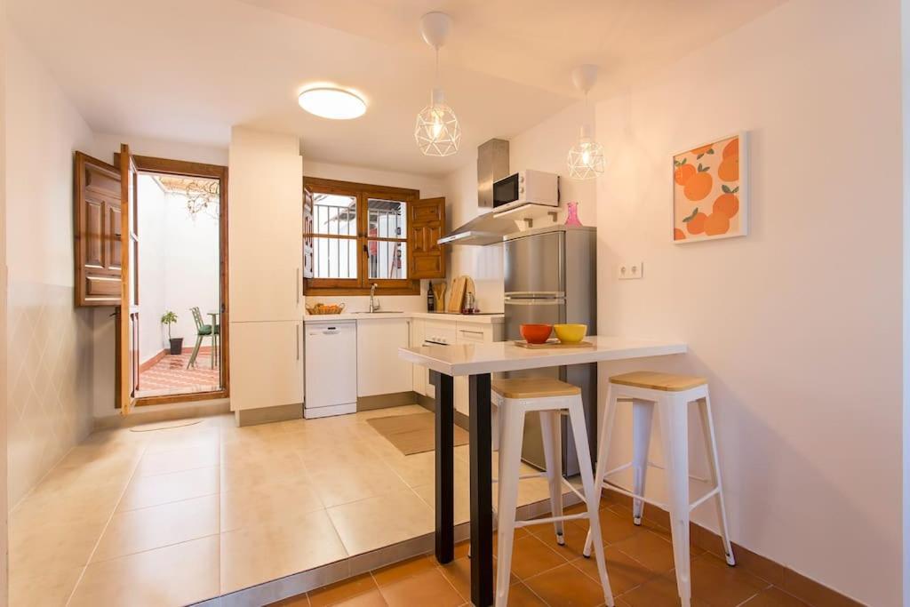 Casa Tipica Del Albaicin Con Interior De Diseno Holiday home *