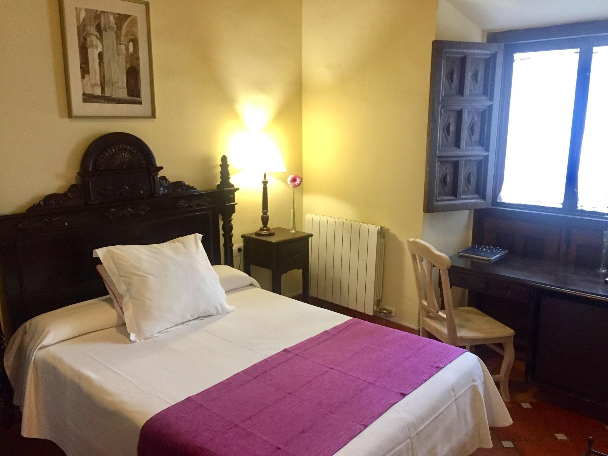 Hotel Casa Del Capitel Nazarí 3*