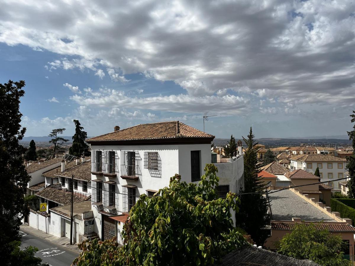 Mercedes Villa