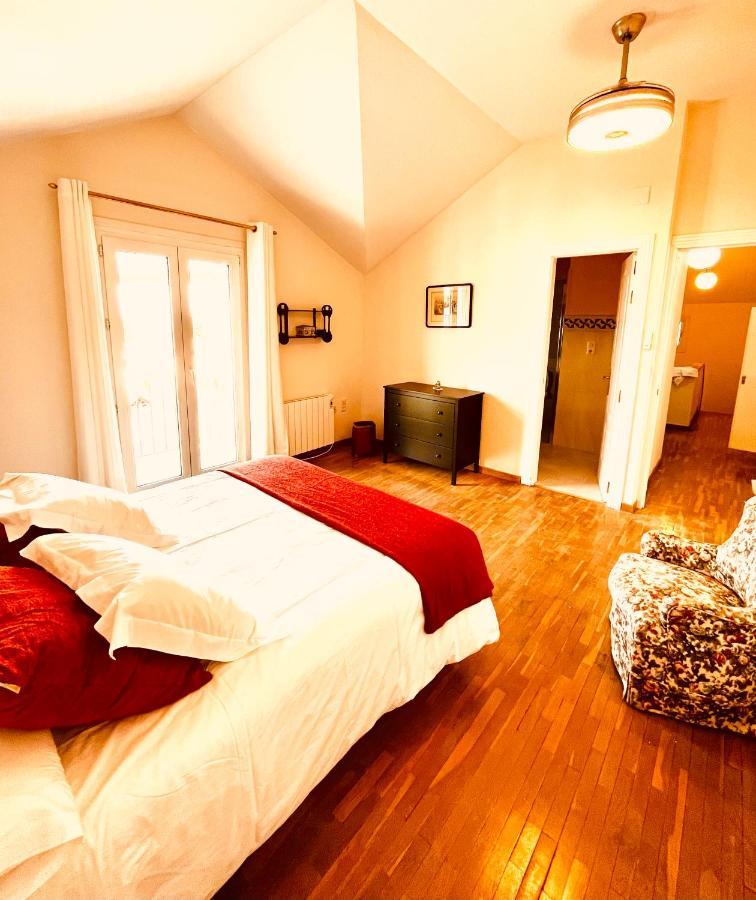 Mercedes Villa *