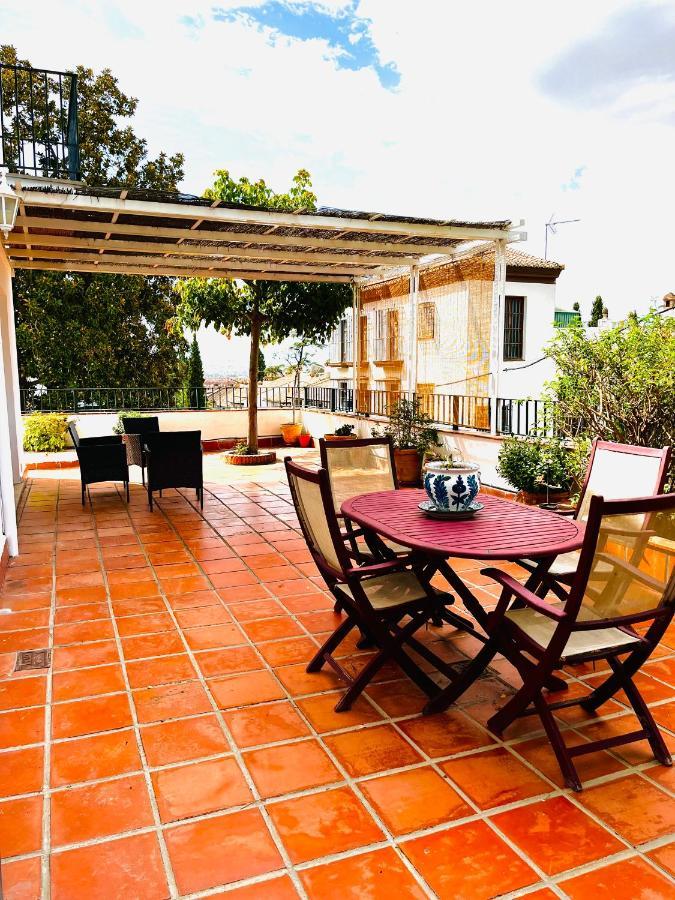 Mercedes Villa