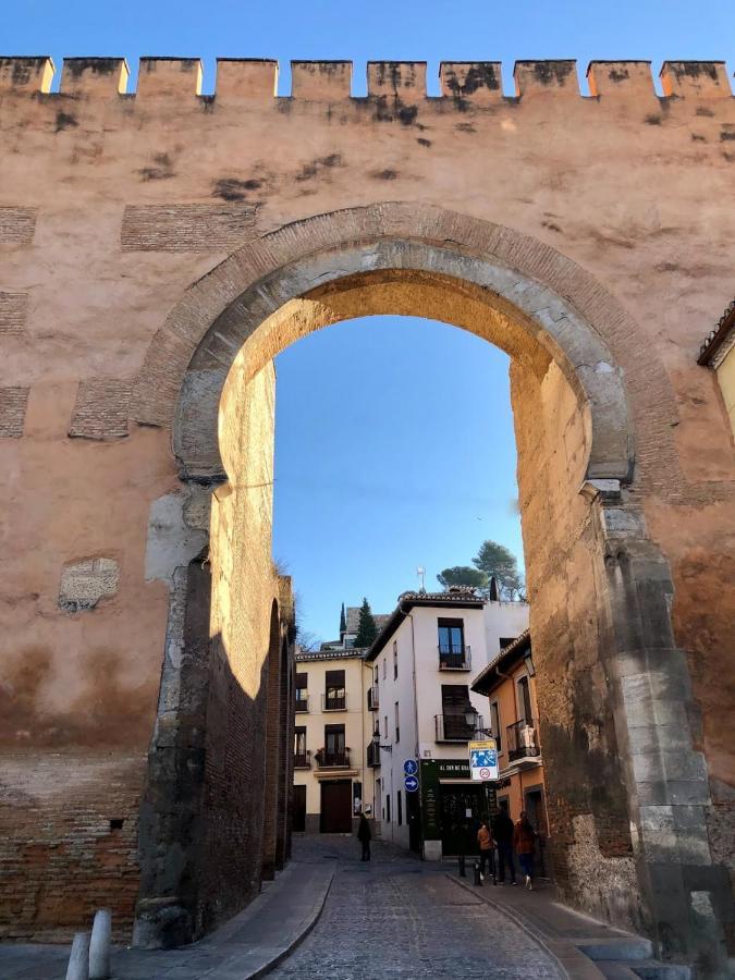 Apartamento Sleep In Historic Puerta Elvira