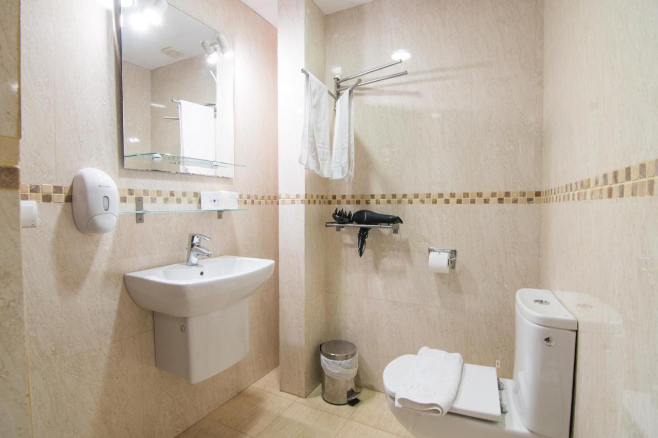 Tuguest Atico Gracia Apartamento