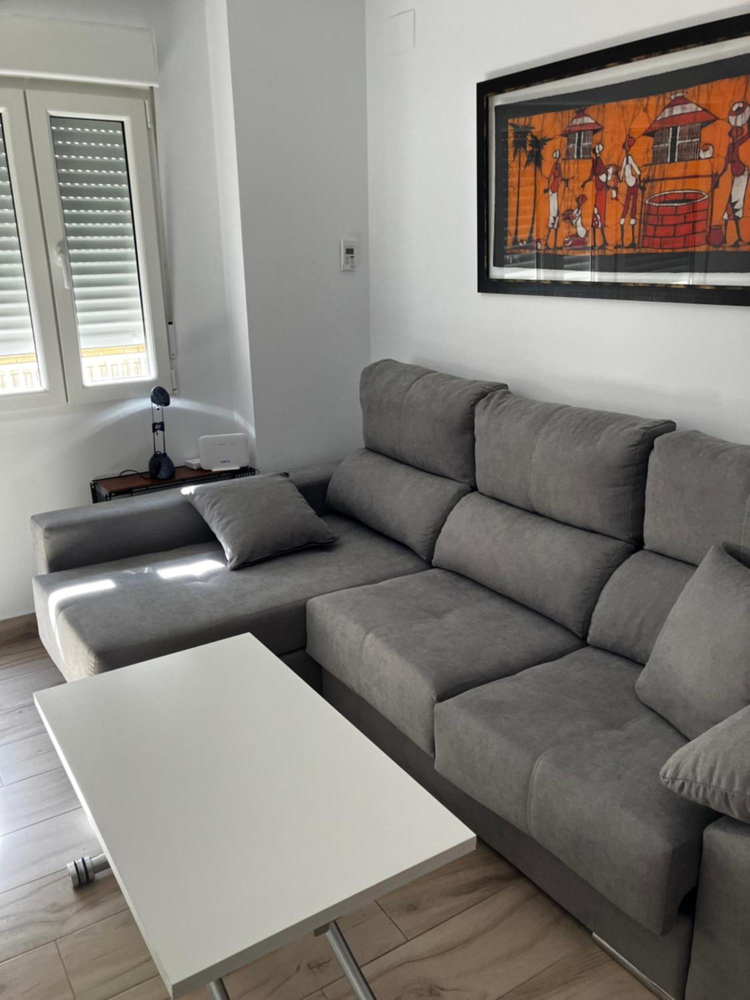 Apartamento En Camino De Ronda De Dos Y Salon