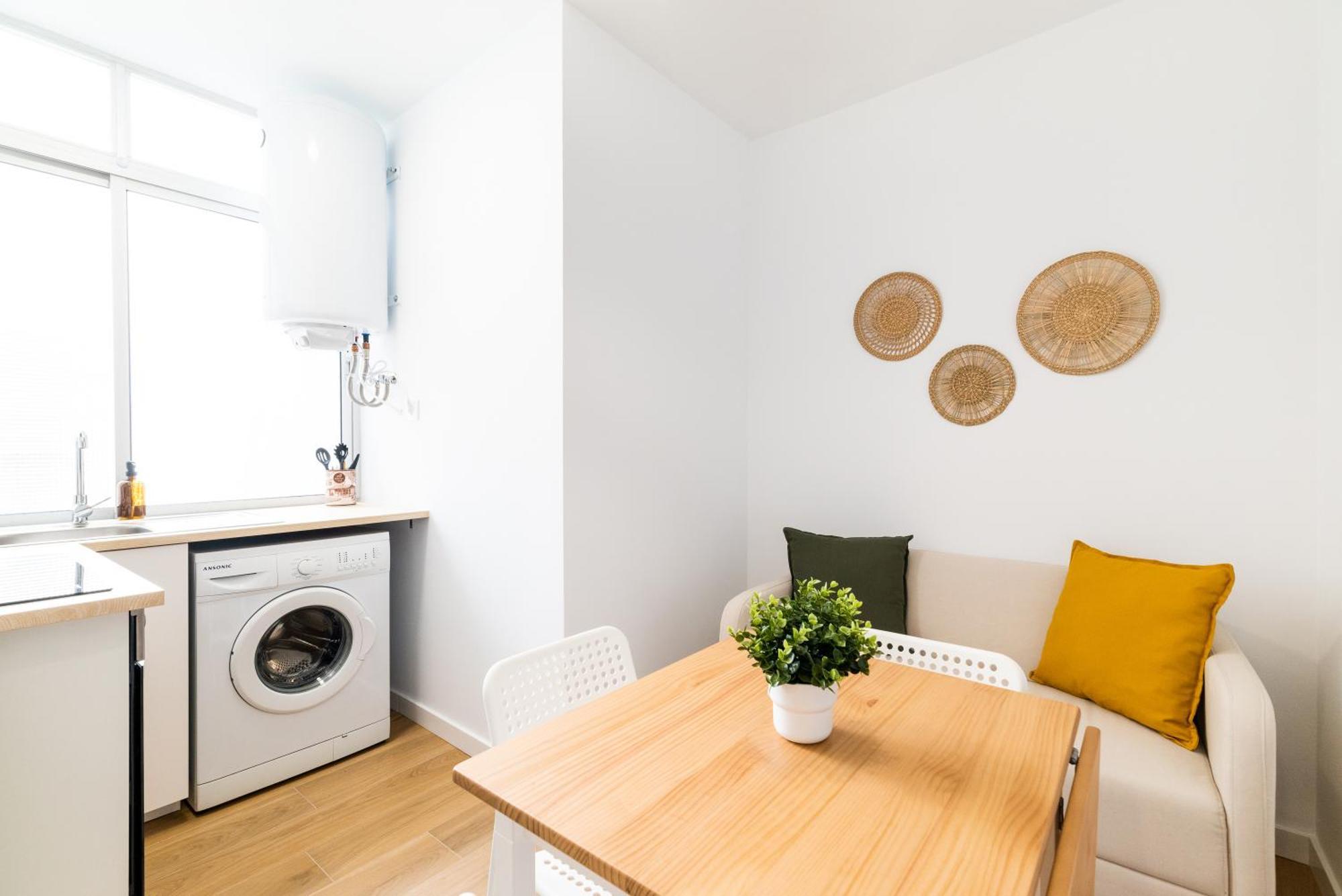 Centro Y Confort: Junto A Corte Ingles Apartamento Granada
