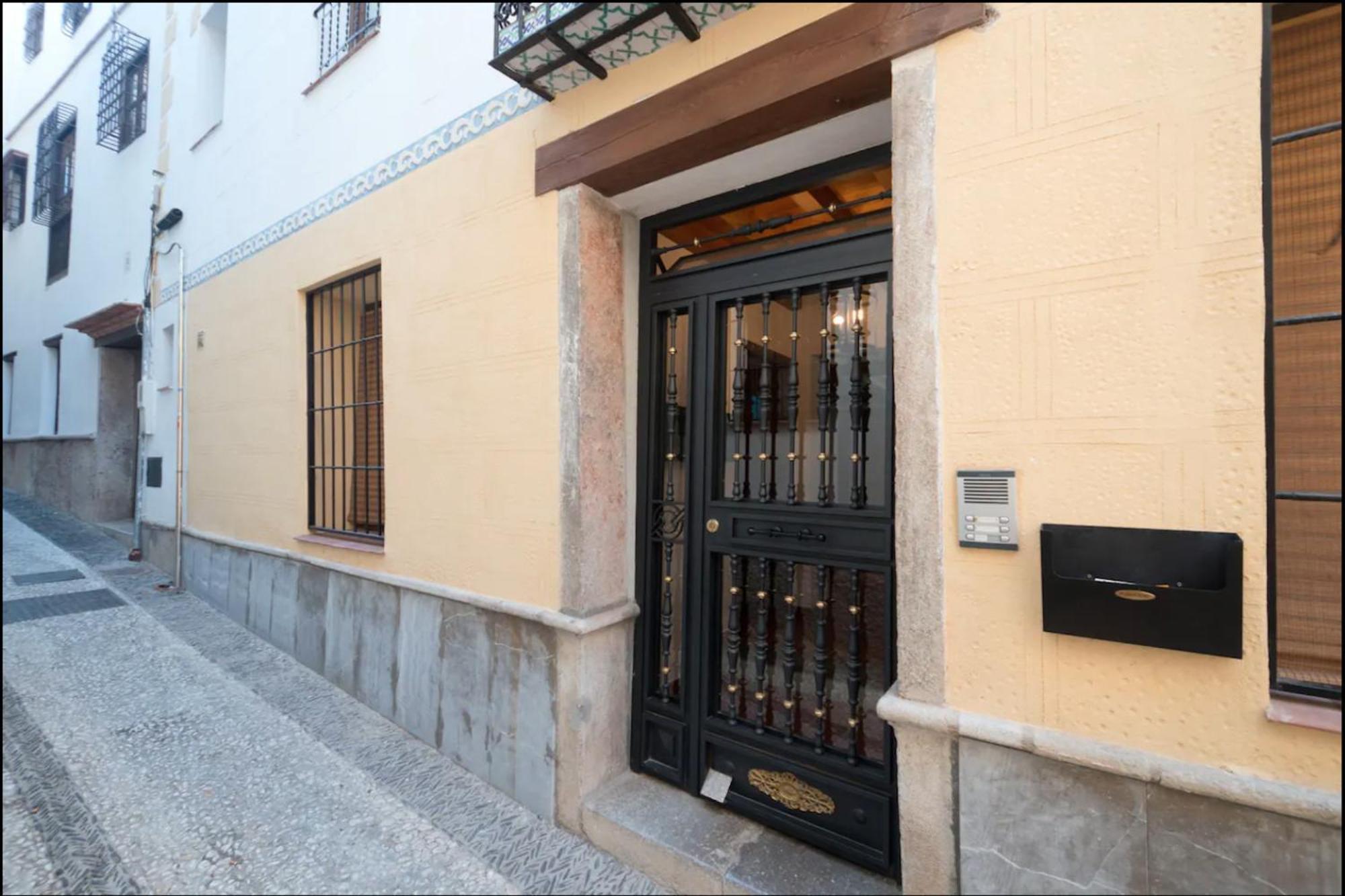 Apartment In The Historic Center Of Albaicin, Near The Alhambra Granada