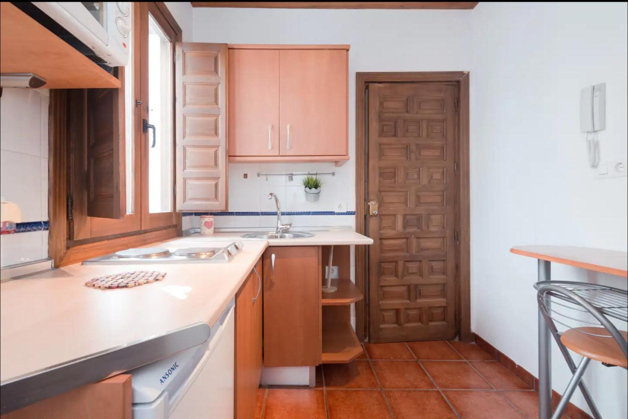 Apartment In The Historic Center Of Albaicin, Near The Alhambra Granada