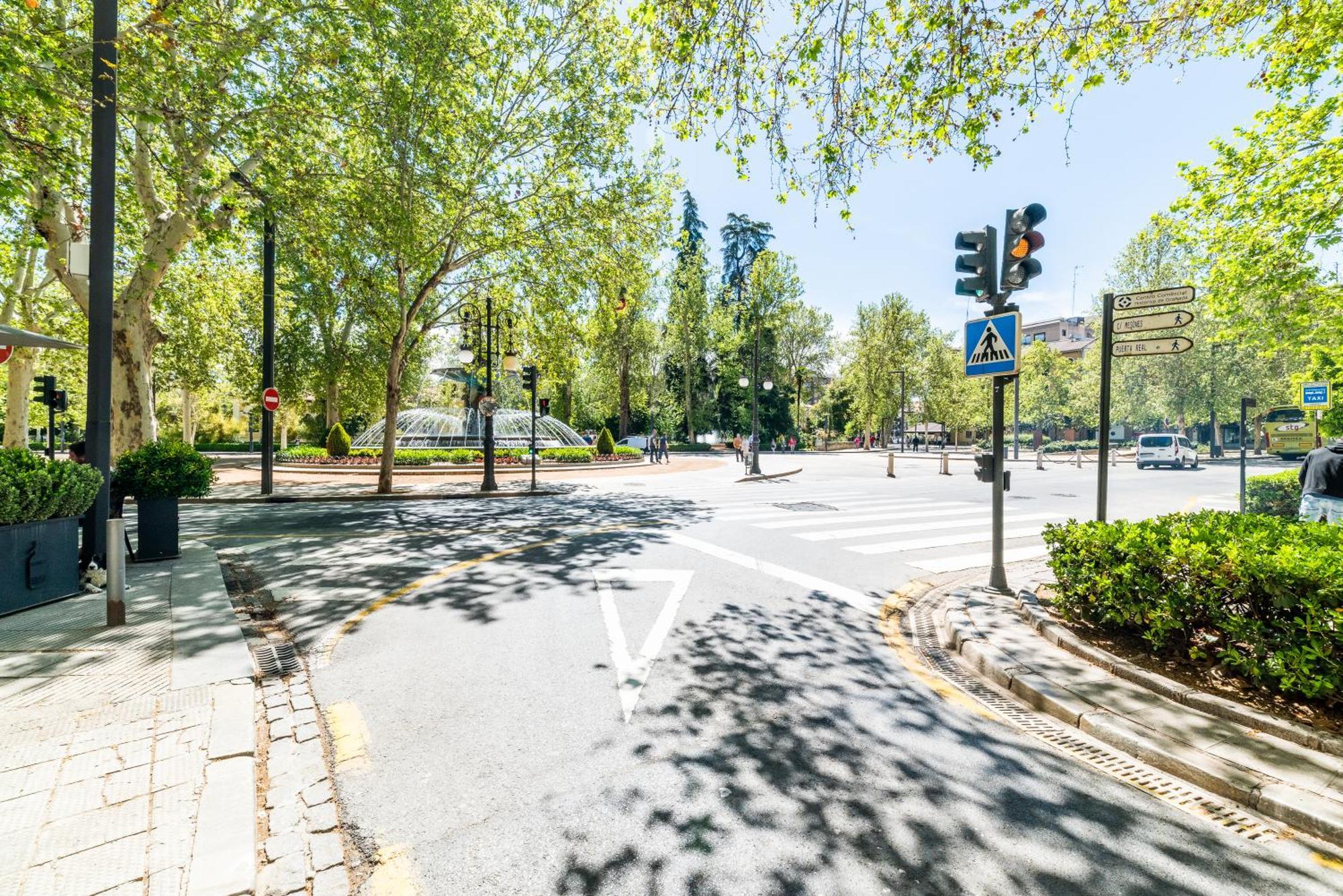 Encantador Piso Pleno Centro A Pie De Semana Santa Y Cerca De La Alhambra Apartamento Granada