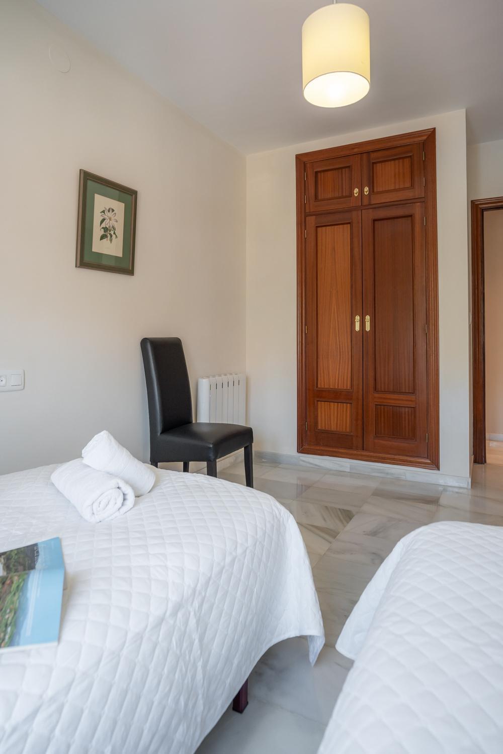 Tuguest Torre Del Capitan Apartment
