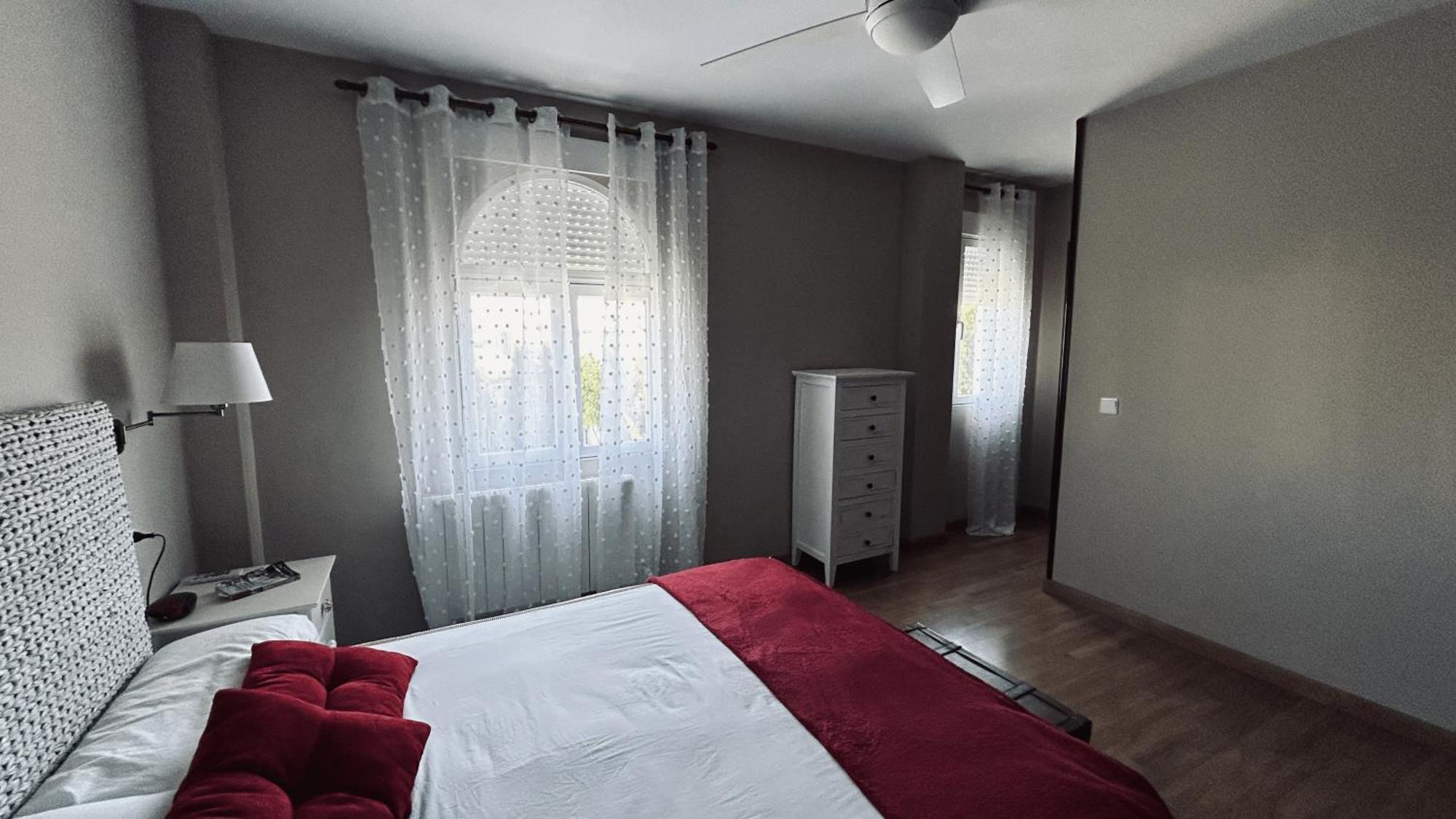 Extraordinaria Con Piscina Y Chimenea Сasa de vacaciones Granada