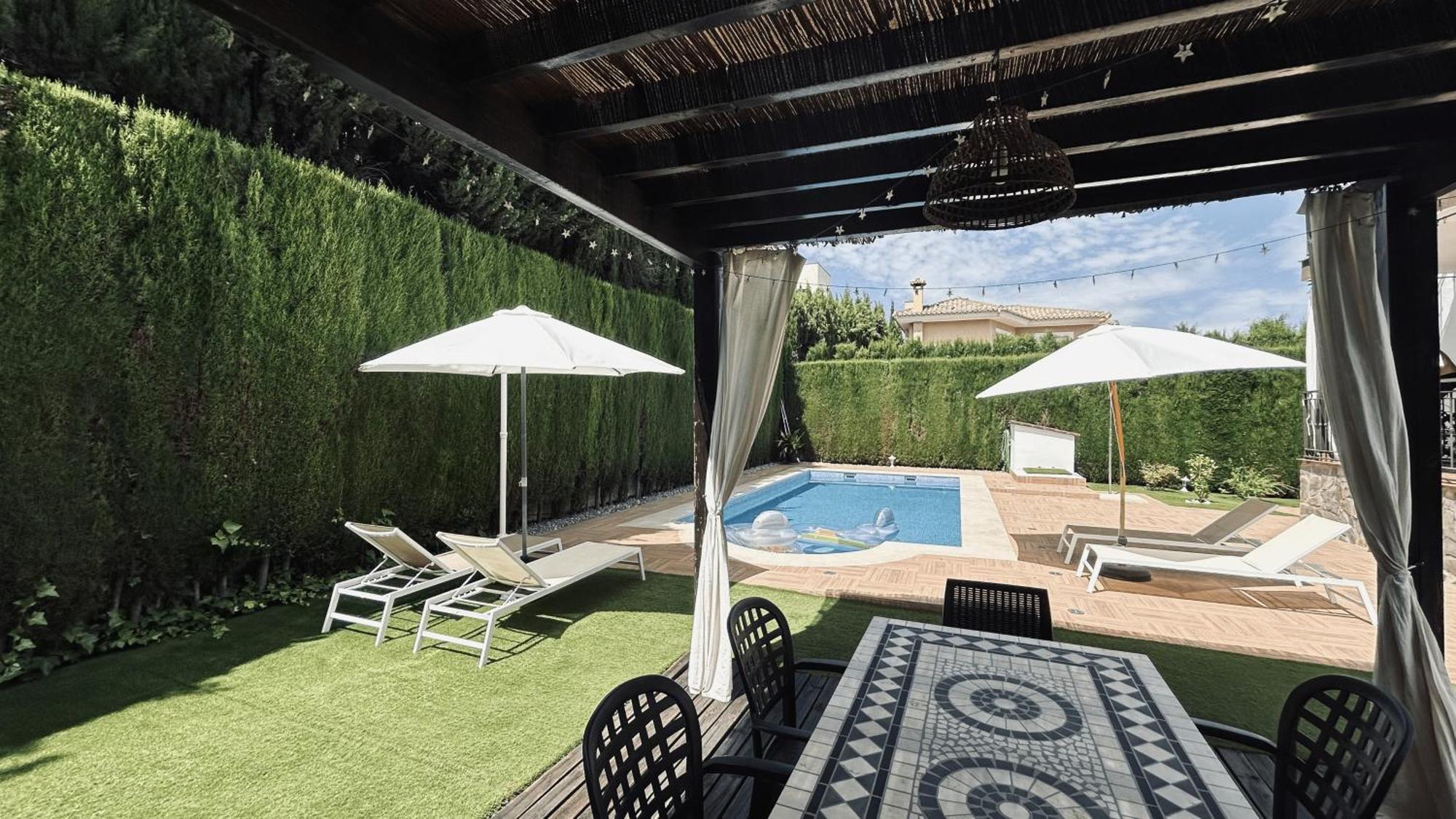 Сasa de vacaciones Extraordinaria Con Piscina Y Chimenea Granada