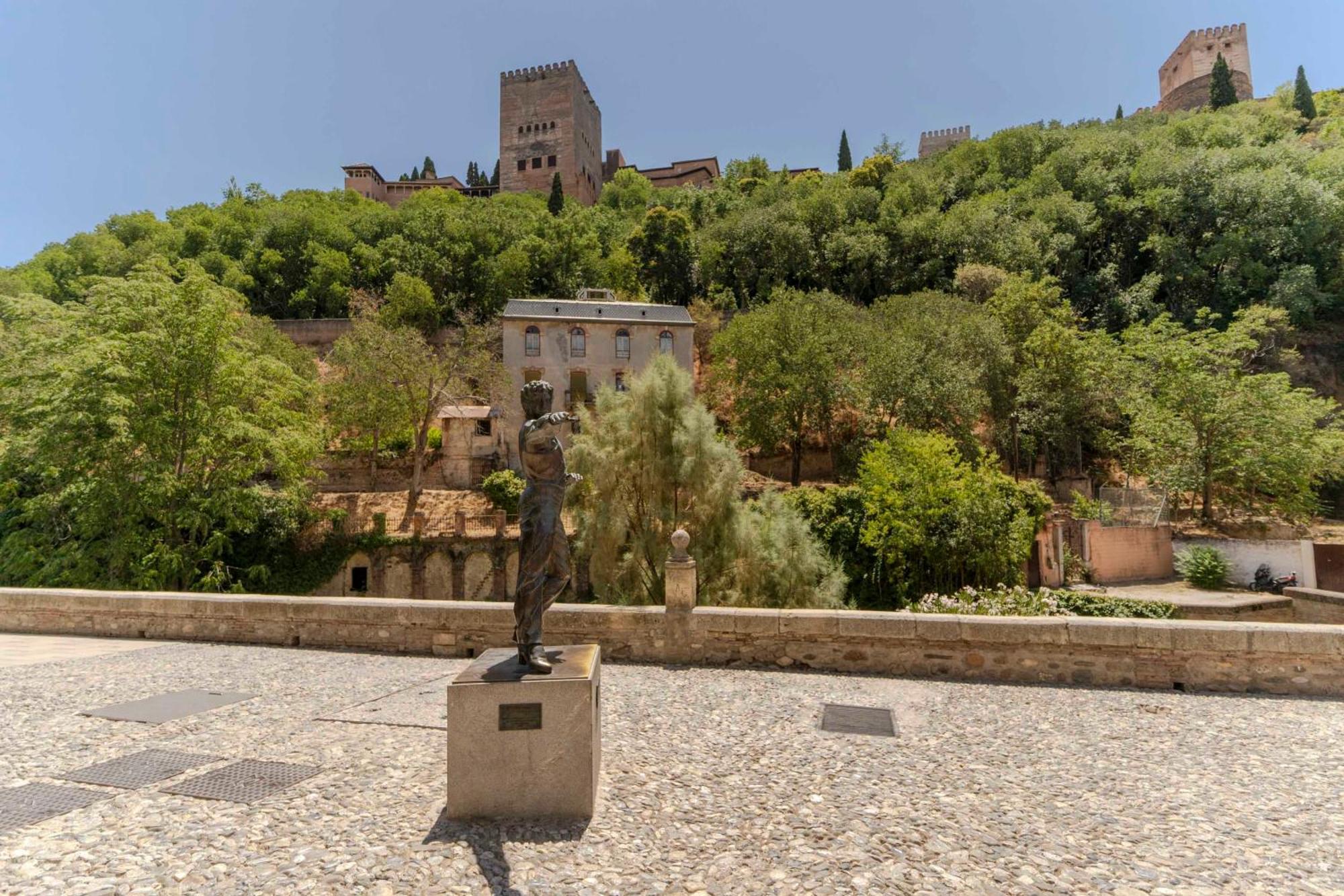 Bajo El Cielo De La Alhambra, By Daimar