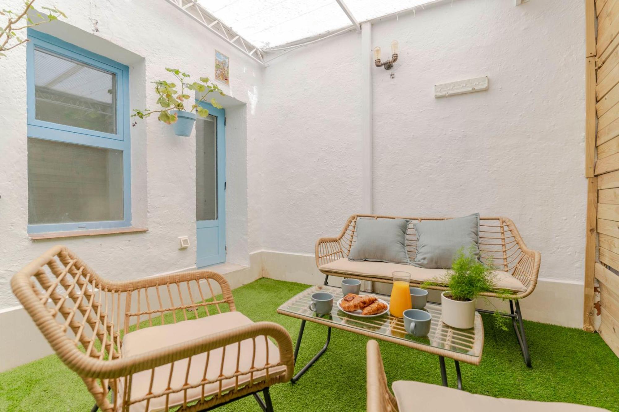 Apartamento Bajo El Cielo De La Alhambra, By Daimar
