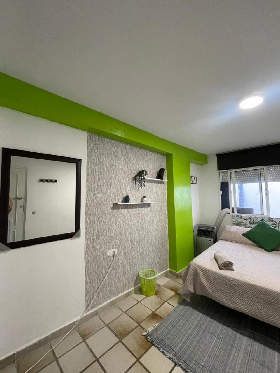 Muy Centrica. Homestay *