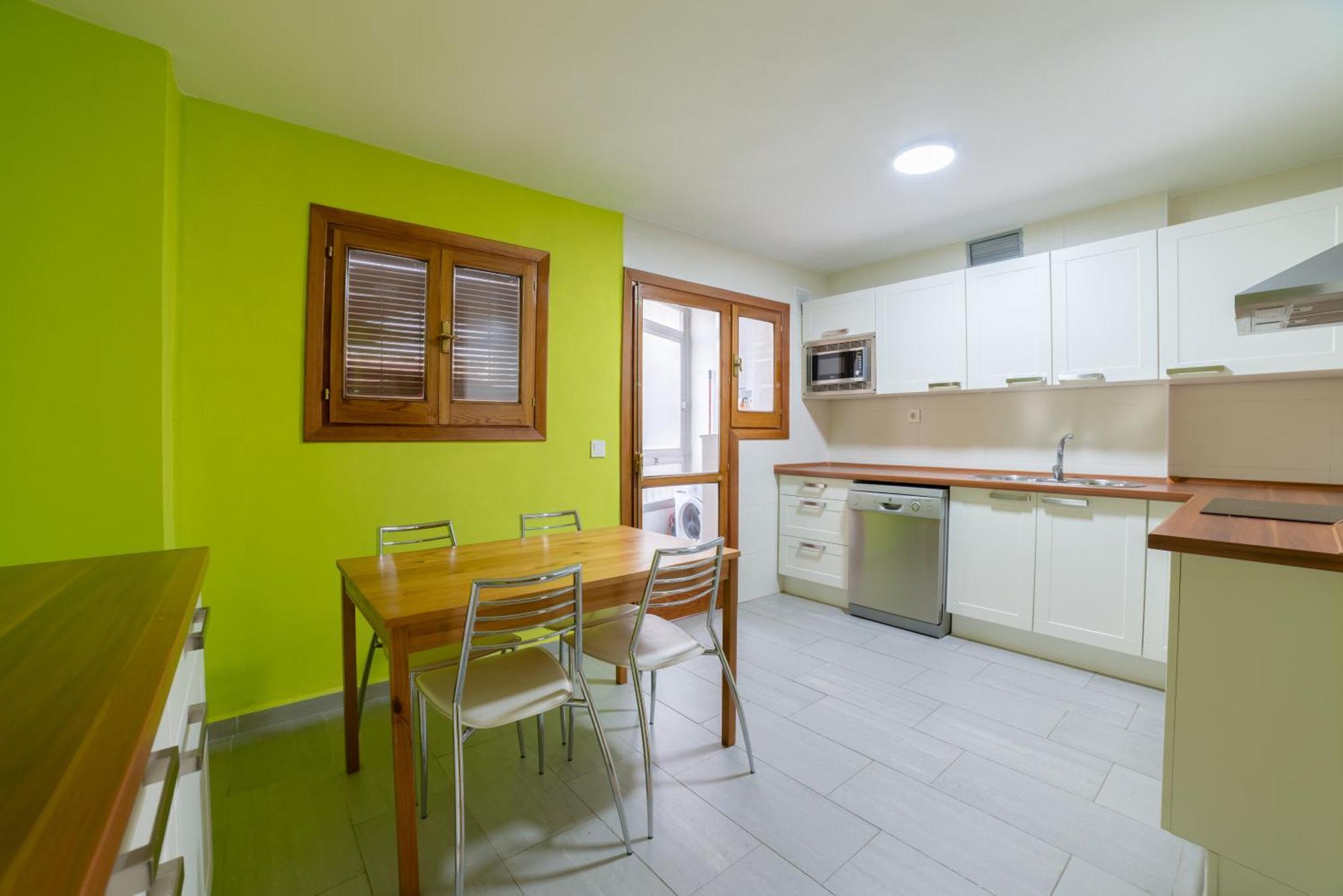 Habitación en casa particular Trendyrooms Granada, Centro A 10 Minutos Andando *