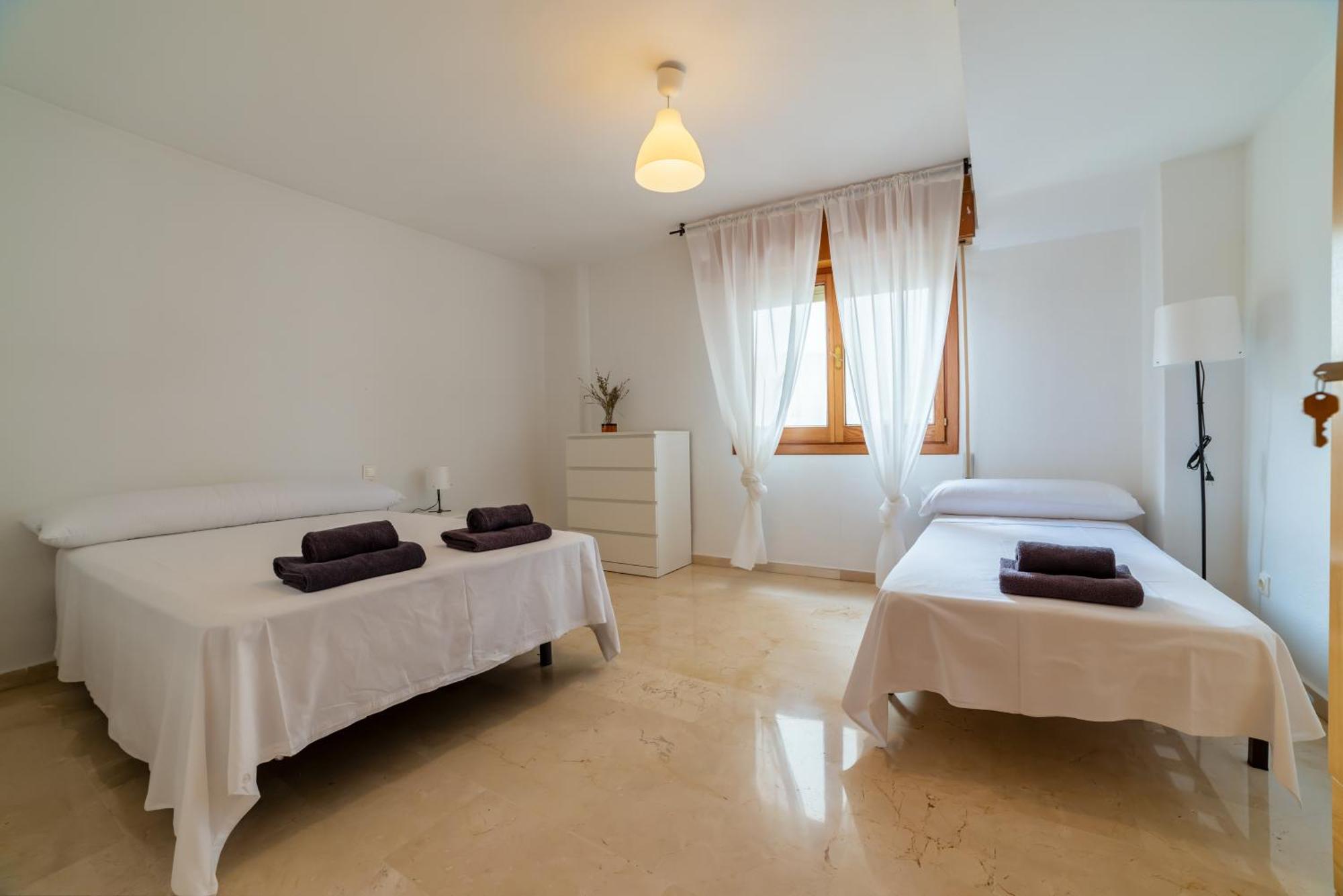 Trendyrooms Granada, Centro A 10 Minutos Andando Habitación en casa particular Granada