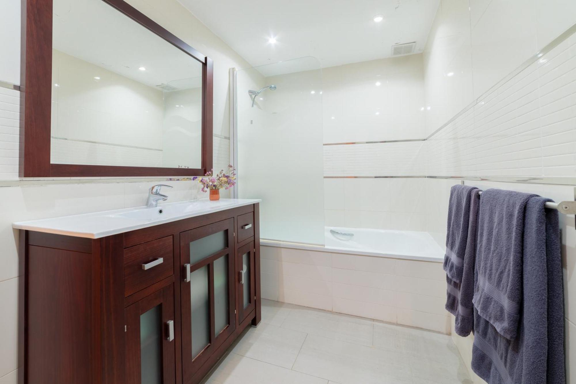 Trendyrooms Granada, Centro A 10 Minutos Andando