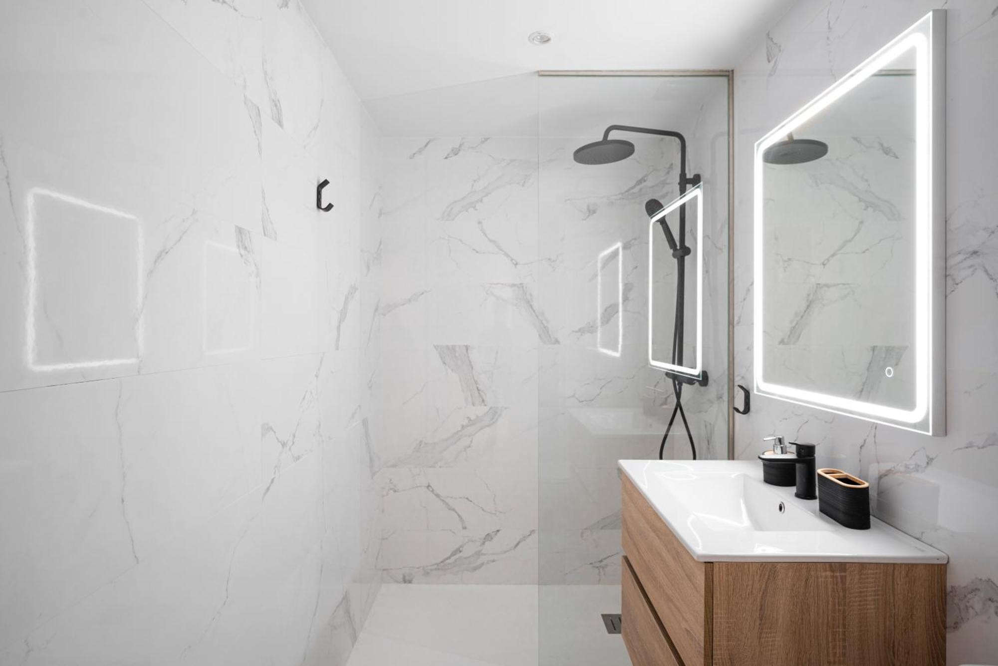 Apartamento Estudio Deluxe En Jardines Del Triunfo - Granada