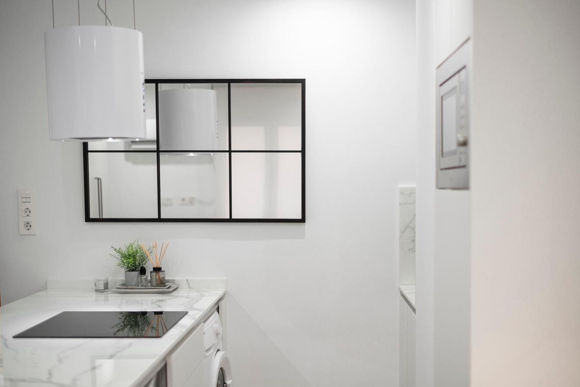 Apartamento Estudio Deluxe En Jardines Del Triunfo - Granada