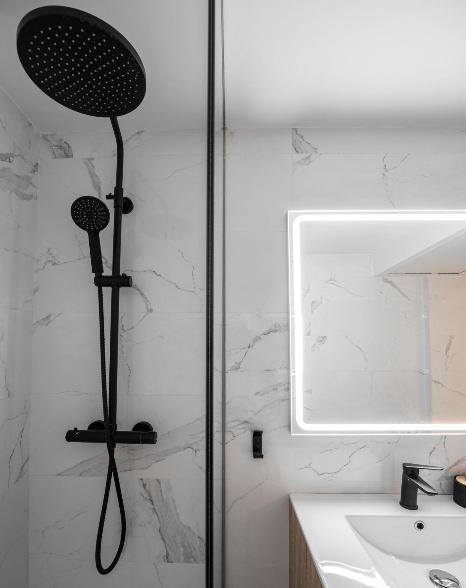 Estudio Deluxe En Jardines Del Triunfo - Apartamento Granada
