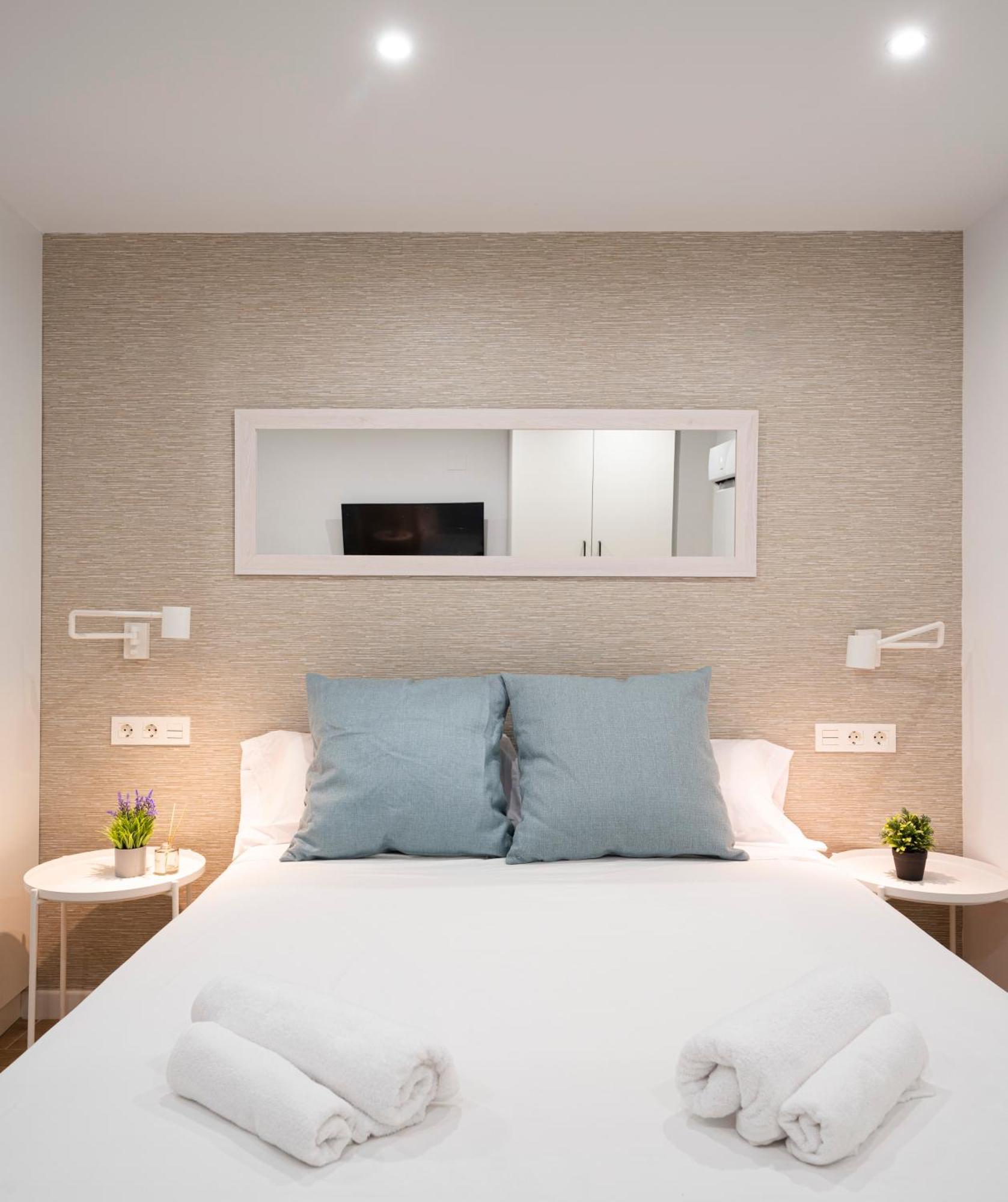 Estudio Deluxe En Jardines Del Triunfo - Apartamento Granada