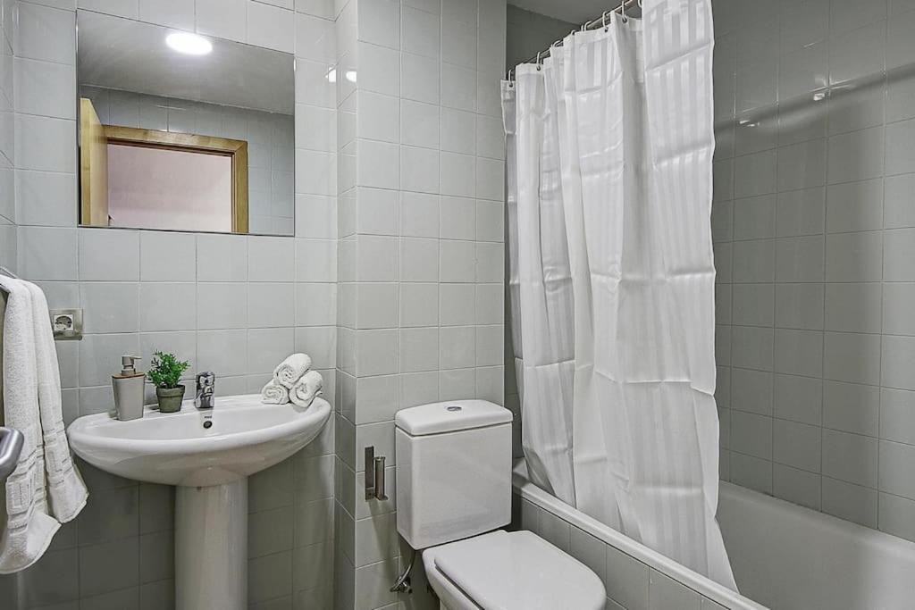 Mywhitewall Bib-rambla Apartamento Granada