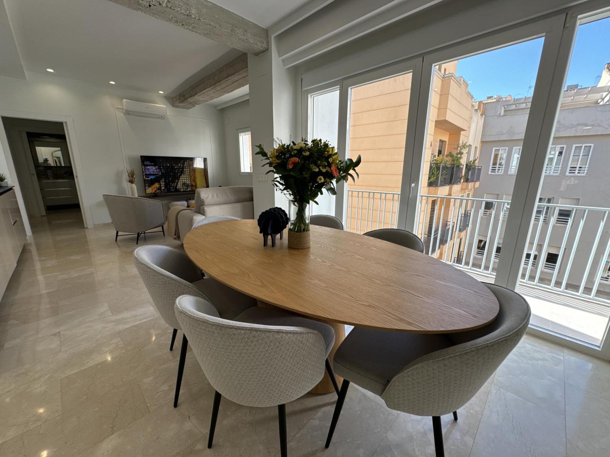 Navas 102 Cosmopolitan Loft *