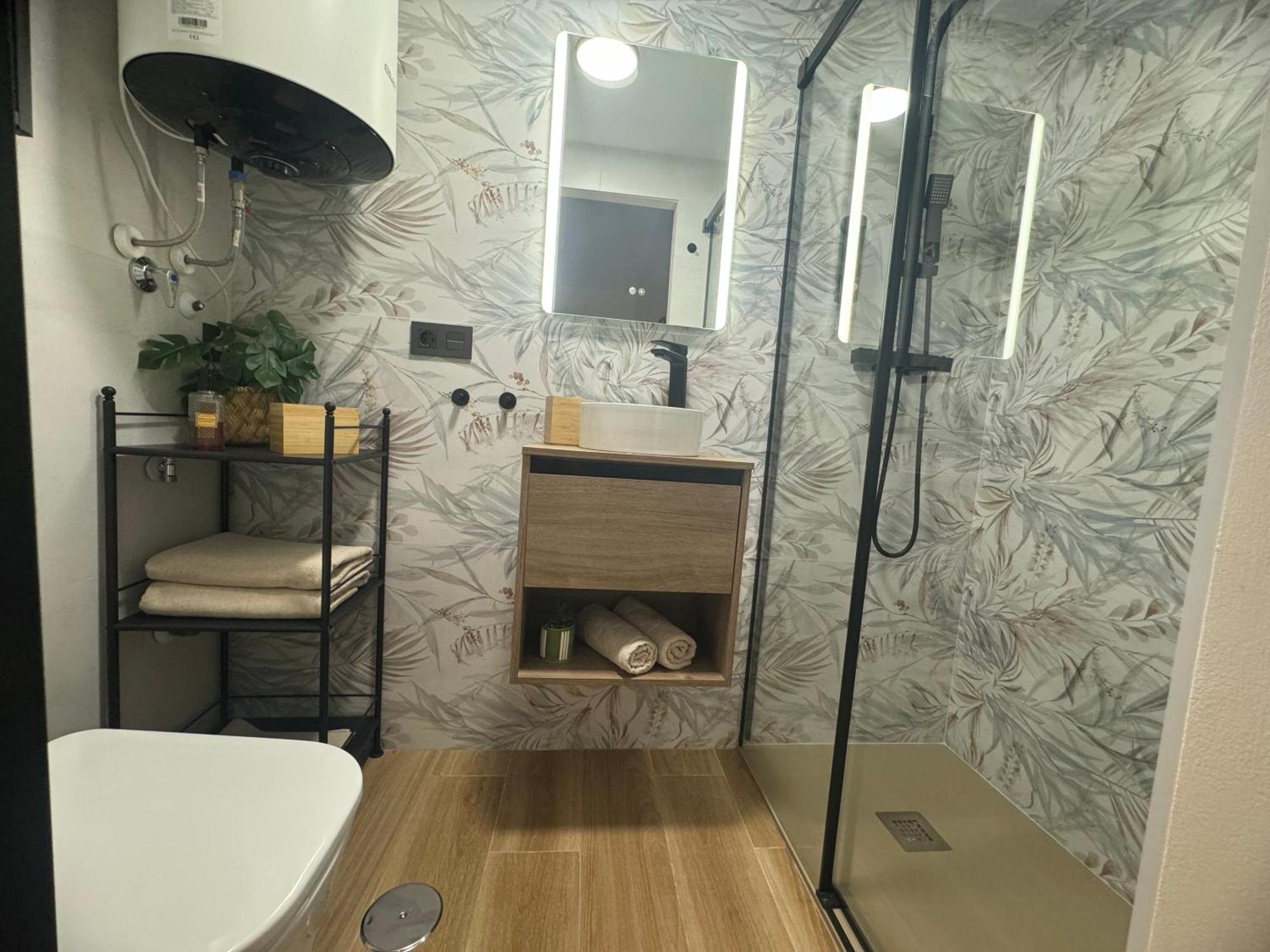 Apartamento Parking Vigilado Gratis Pleno Centro,cozy Picon Center, Recien Reformado