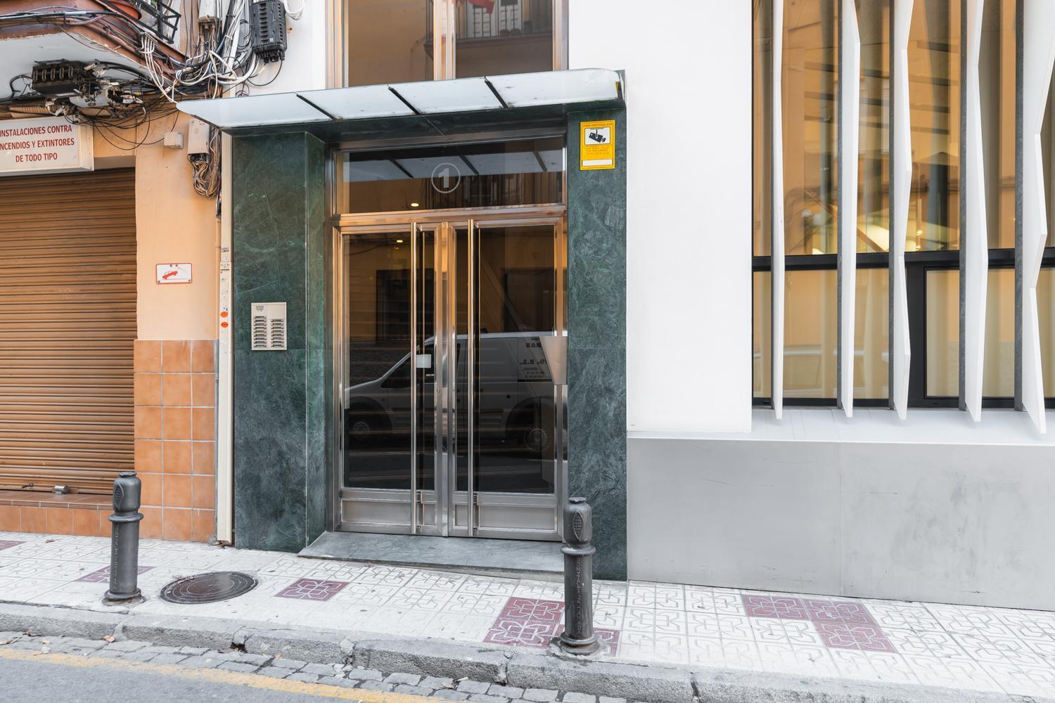 Apartamento Tuguest Maestro Breton Granada