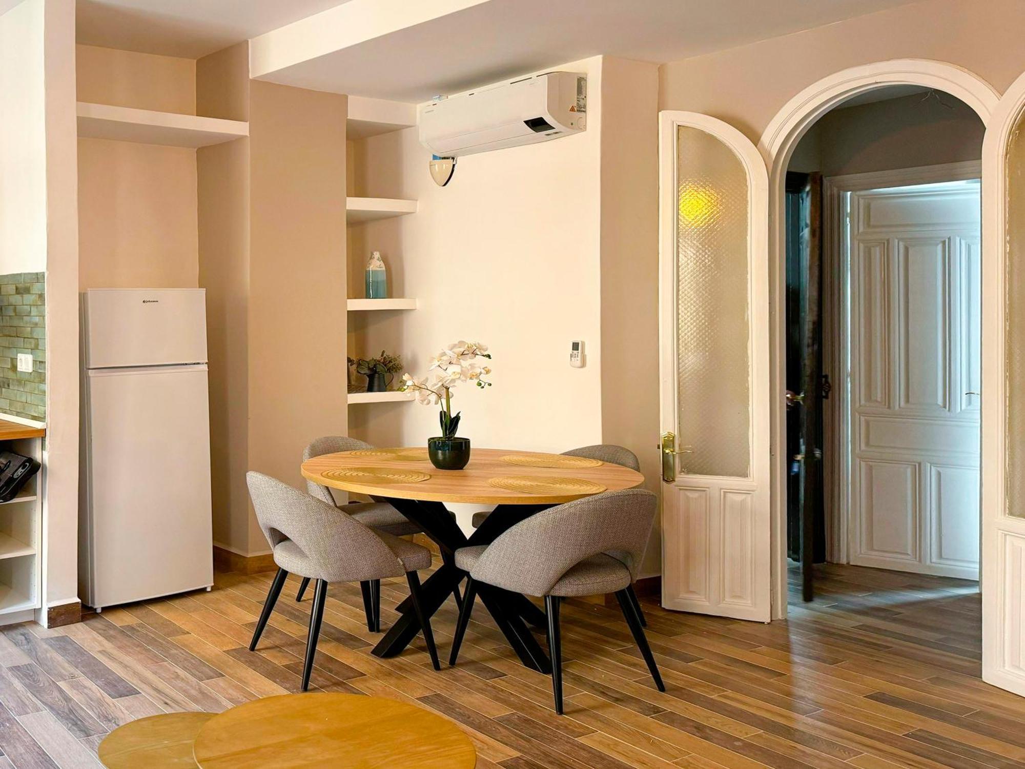 Apartment Plaza San Agustin 3000 *